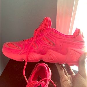 Adidas torsion basketball shoe. Size 10.5